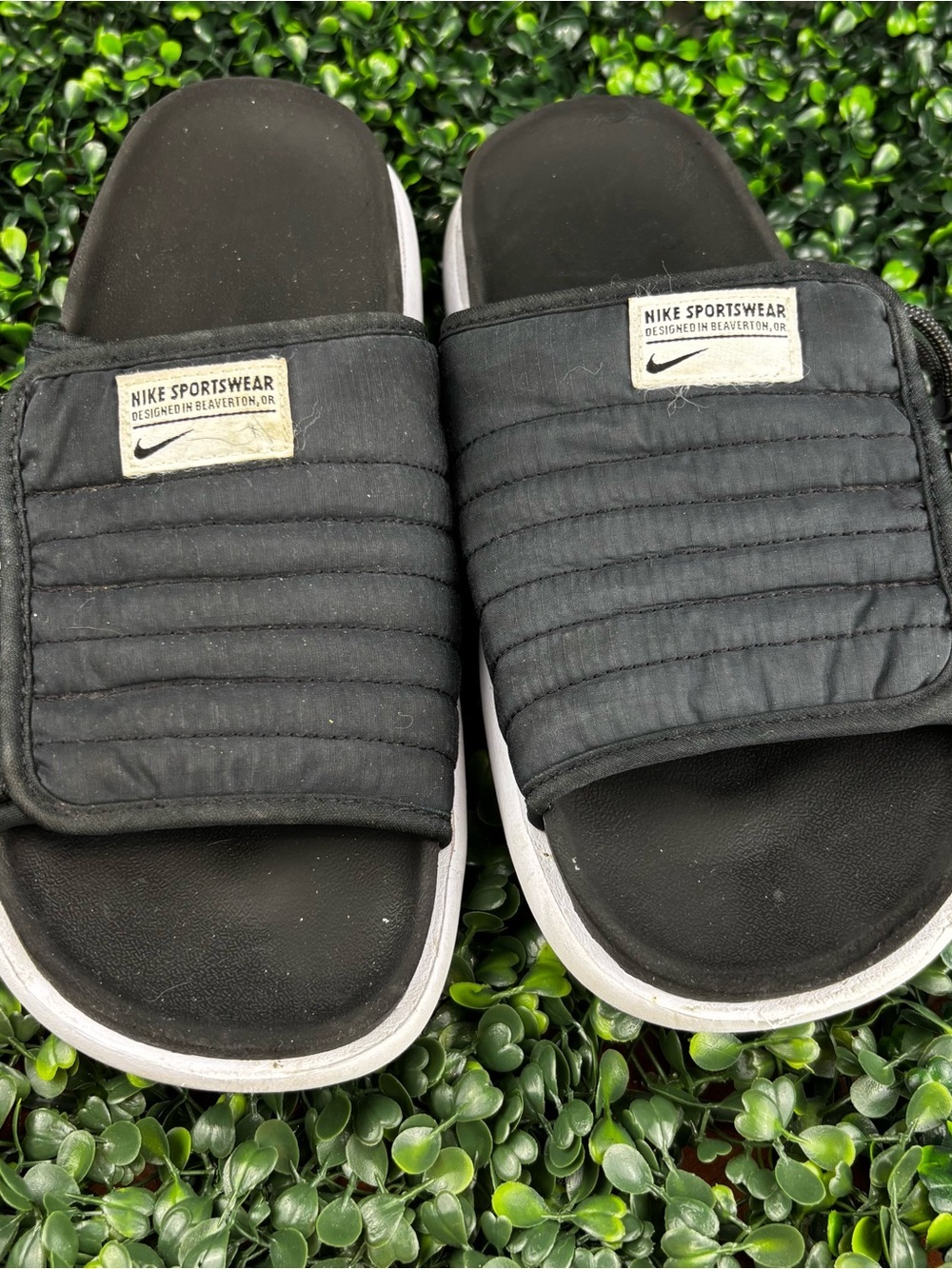 NIKE ASUNA SLIDES ADJUSTABLE STRAP SIZE 9 woman